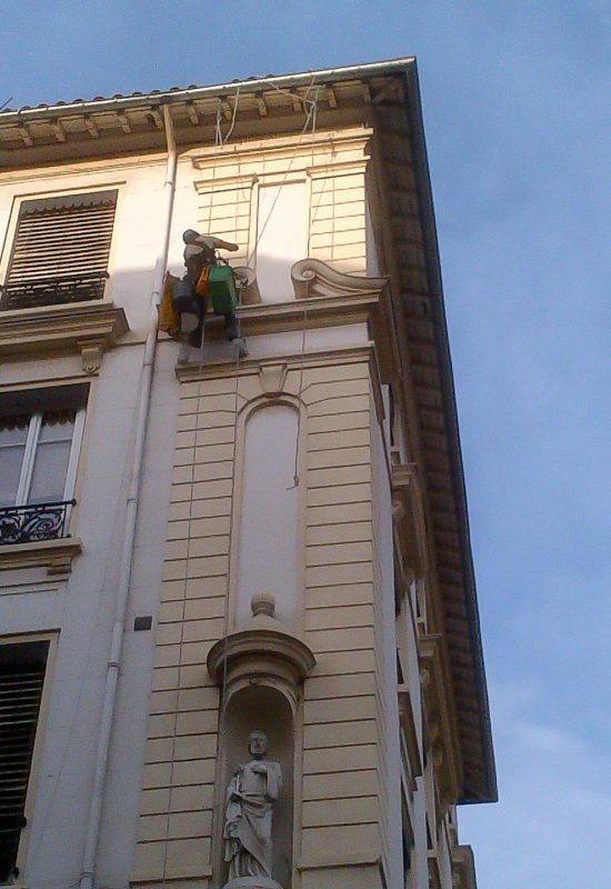 Pose de dispositif anti-volatile à Lyon