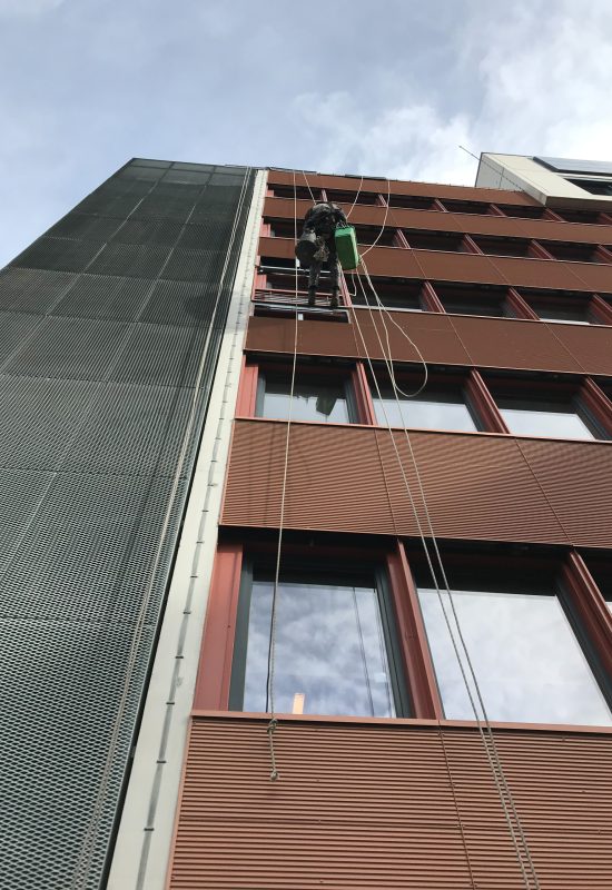 Réparation de volet roulant en hauteur à Lyon